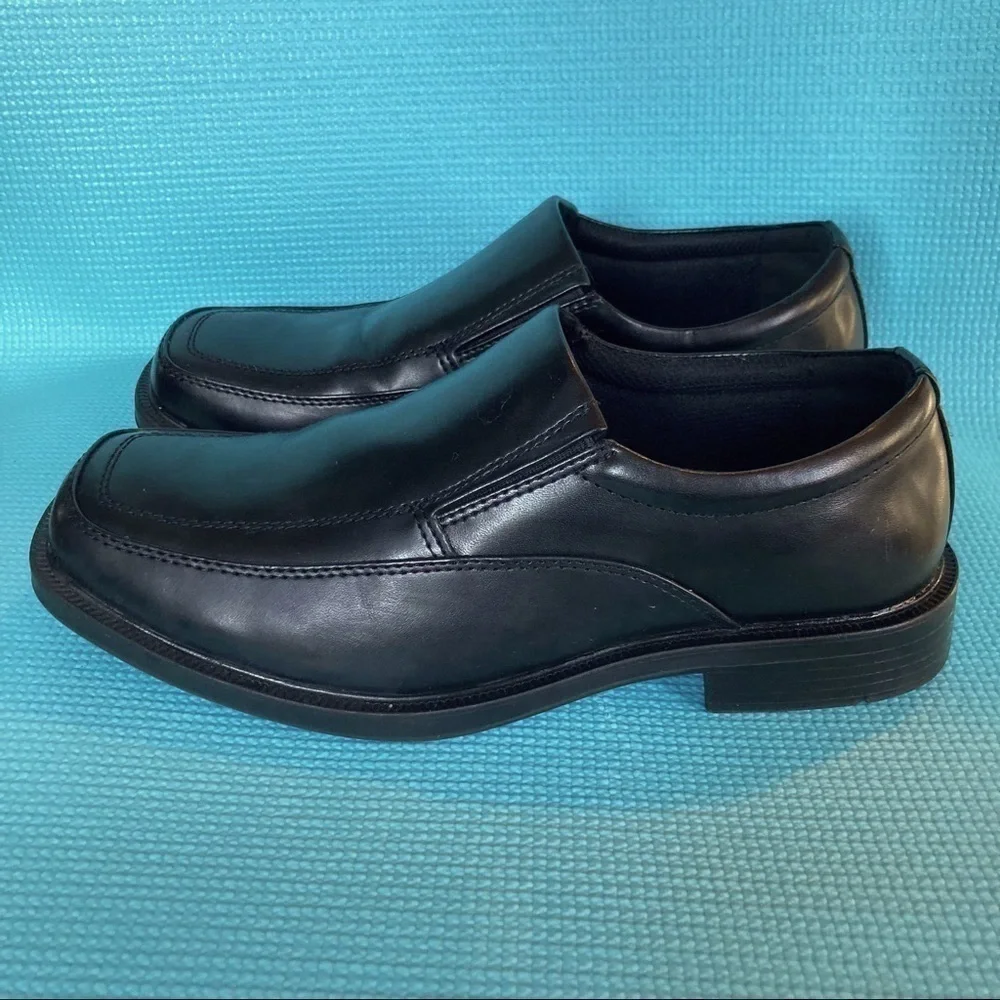 Hunter's Bay men's shoe size 8 slip ons Black